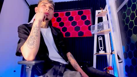 Max online show from March 2026 04:39:01 AM