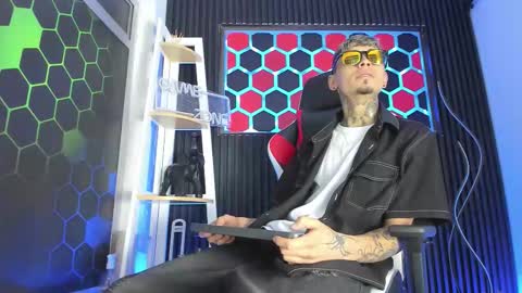 Max online show from March 2026 03:12:01 AM