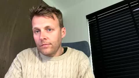 Max take off clothes online show from April 2026 07:47:02 AM