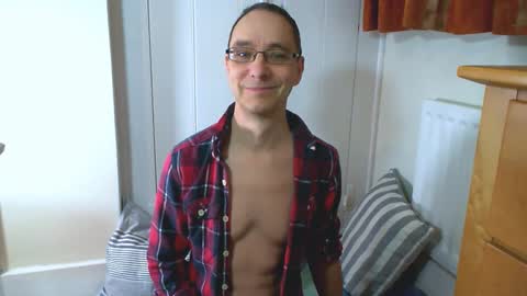 Max Davies online show from February 2026 10:52:02 AM