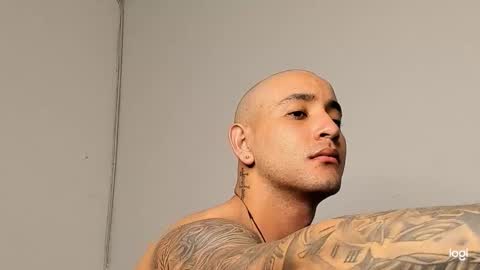 Snapshot of maximo004 chatting on January 2026 12:03:02 AM Maximo online show from January 2026 12:03:02 AM