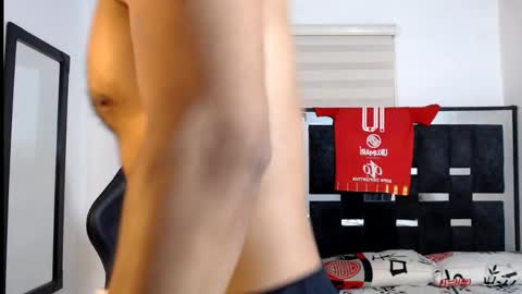 Snapshot of maximo_sebastian chatting on June 2026 12:38:01 AM Maximo Sebastian online show from June 2026 12:38:01 AM