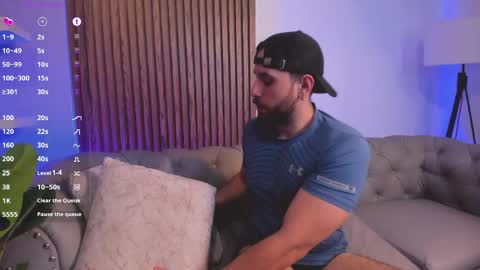 Maximo Wolf online show from April 2026 08:01:02 PM