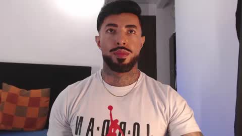 Snapshot of maximus_golden chatting on July 2026 03:35:01 AM Independent Model online show from July 2026 03:35:01 AM