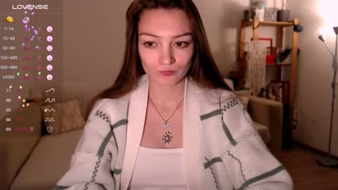 Maxine online show from November 2025 01:28:01 PM