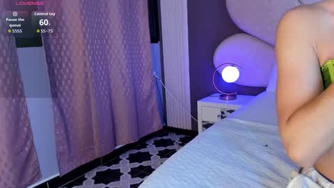 Maxi Rogers online show from January 2026 09:47:02 AM