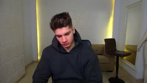 MaxKaiden online show from February 2026 07:02:01 AM