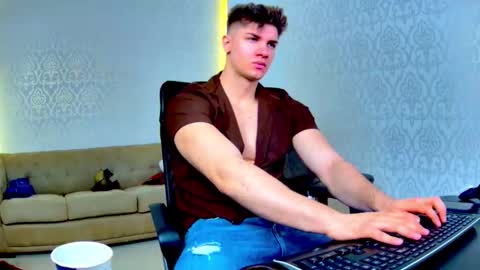 MaxKaiden online show from March 2026 05:41:01 AM