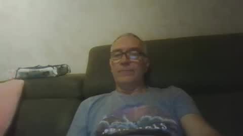maxou569 online show from November 2025 06:27:01 AM