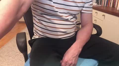 Max online show from February 2026 07:01:01 AM