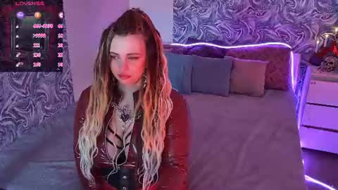 Snapshot of maya_mils chatting on June 2026 01:15:01 AM Maya Mils online show from June 2026 01:15:01 AM