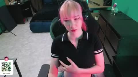 Maya Viola online show from April 2026 05:36:02 AM