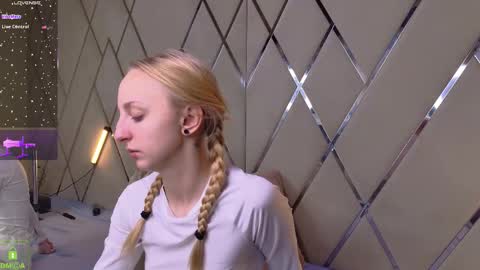 Maya online show from December 2025 05:24:02 AM