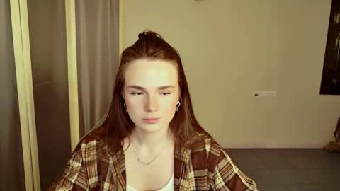 maybloom_ online show from March 2026 01:18:01 PM