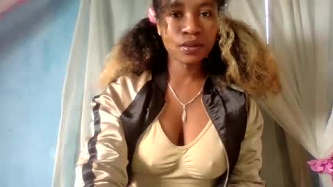 Snapshot of mayrah5 chatting on July 2026 06:40:02 AM mayrah online show from July 2026 06:40:02 AM