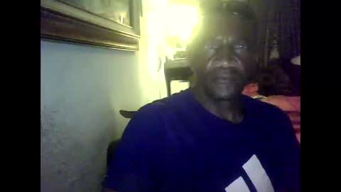 Snapshot of mcgreendevillovesomecock chatting on November 2025 04:40:01 AM Chillbating online show from November 2025 04:40:01 AM