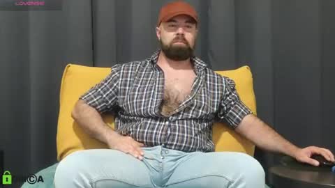 Snapshot of meaty_roll chatting on July 2026 01:52:01 AM Meaty Roll online show from July 2026 01:52:01 AM