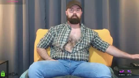 Snapshot of meaty_roll chatting on July 2026 01:41:02 AM Meaty Roll online show from July 2026 01:41:02 AM