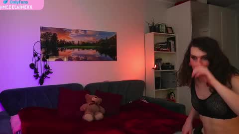 Milena online show from February 2025 09:09:01 PM