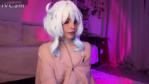 Nicole online show from April 2026 05:29:01 PM