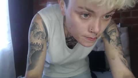 Megan and sophi online show from May 2026 02:01:02 PM