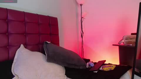 Valentina online show from March 2026 01:37:02 PM