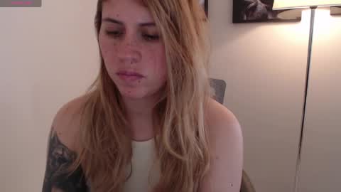 Snapshot of meganlk chatting on June 2026 01:06:02 PM MEGAN online show from June 2026 01:06:02 PM