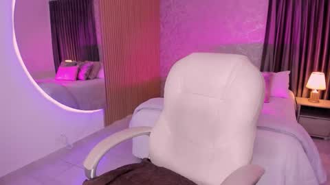 Megan  online show from February 2026 12:08:02 PM