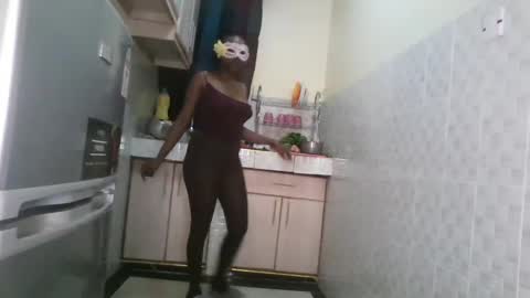 mel online show from February 2025 06:48:01 PM