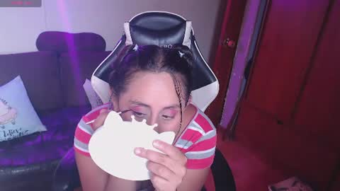 Snapshot of mel_raise chatting on June 2026 04:59:01 PM mel raise online show from June 2026 04:59:01 PM