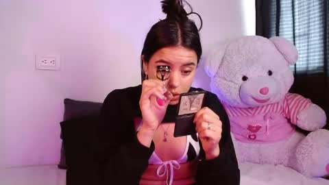 Snapshot of melani_bear chatting on May 2026 02:34:02 PM MELANI online show from May 2026 02:34:02 PM