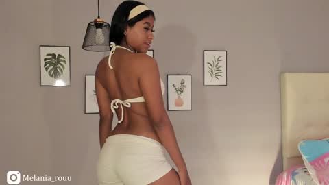 Snapshot of melania_rousse chatting on December 2024 12:33:02 PM melania_rousse online show from December 2024 12:33:02 PM