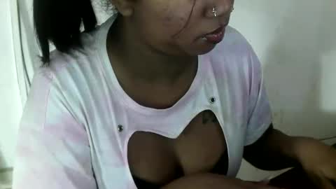 melanie025 online show from April 2026 02:25:02 PM