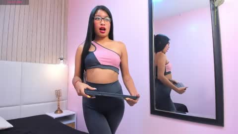 Melany online show from April 2026 06:34:01 PM