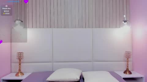 Snapshot of melanywayne_ chatting on June 2026 12:00:02 PM Melany online show from June 2026 12:00:02 PM
