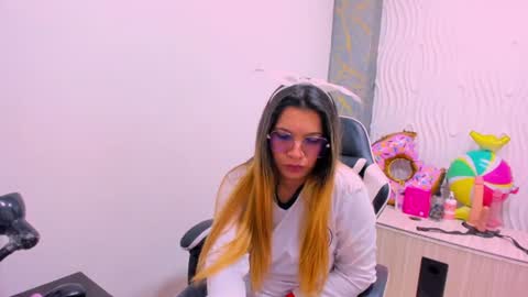 Snapshot of melisa_14 chatting on June 2026 12:22:01 PM Melisa online show from June 2026 12:22:01 PM