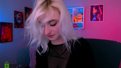 Melisa online show from April 2026 07:58:01 PM