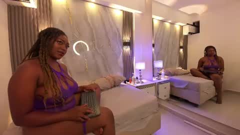 Snapshot of melissawilson_ chatting on July 2026 01:05:01 PM Meli online show from July 2026 01:05:01 PM