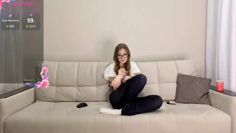 melliscute online show from April 2026 04:48:01 PM