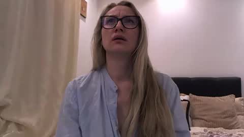 Melly online show from March 2026 08:45:02 PM