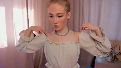 Snapshot of melodievejar chatting on June 2026 04:12:01 AM melodievejar online show from June 2026 04:12:01 AM