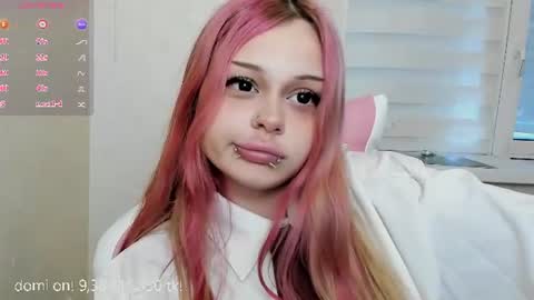 Snapshot of melonipinkbb chatting on July 2026 11:30:02 AM MELONI online show from July 2026 11:30:02 AM
