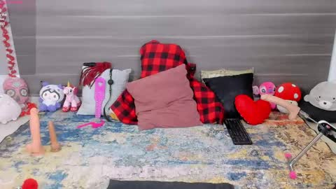  CRISTAL  online show from April 2026 12:26:01 PM