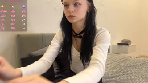 meow3cha online show from April 2026 05:18:01 PM