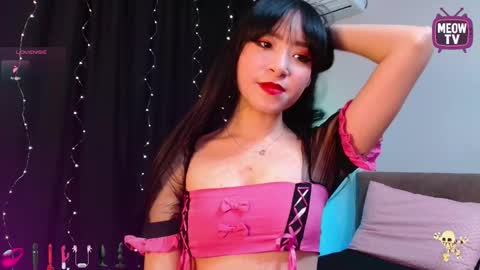 meowkami online show from November 2025 07:34:02 PM