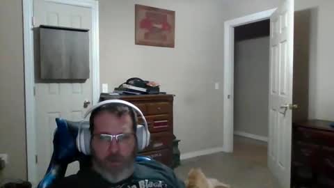 mercer1977 online show from April 2026 12:03:02 PM