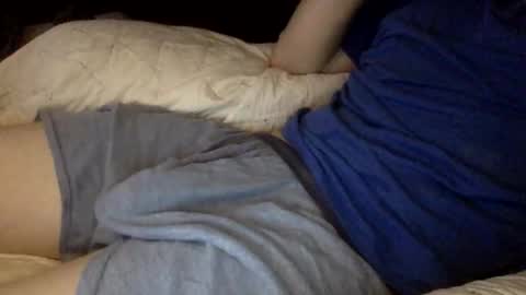 Snapshot of mercsol85 chatting on April 2026 08:54:01 AM Guess howlong online show from April 2026 08:54:01 AM