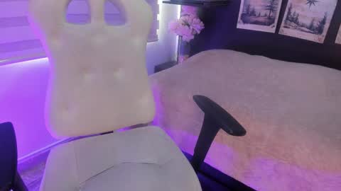 meredith_spencer online show from October 2025 01:17:02 PM