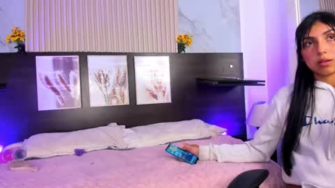 meredith_spencer online show from February 2026 06:26:01 AM