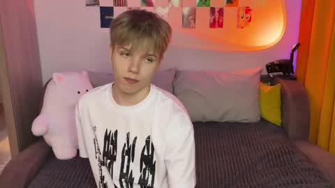 Arthur online show from April 2026 09:02:02 PM